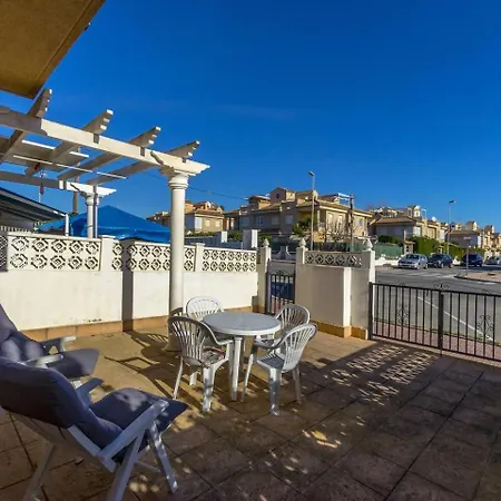 Apartment De Dos Con Un Solarium